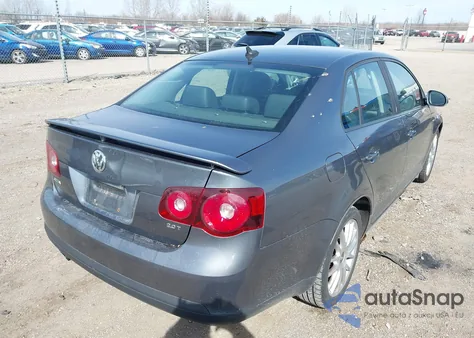 2008 Volkswagen Jetta Wolfsburg Edition from USA, damaged, VIN 3VWRA71K98M188570